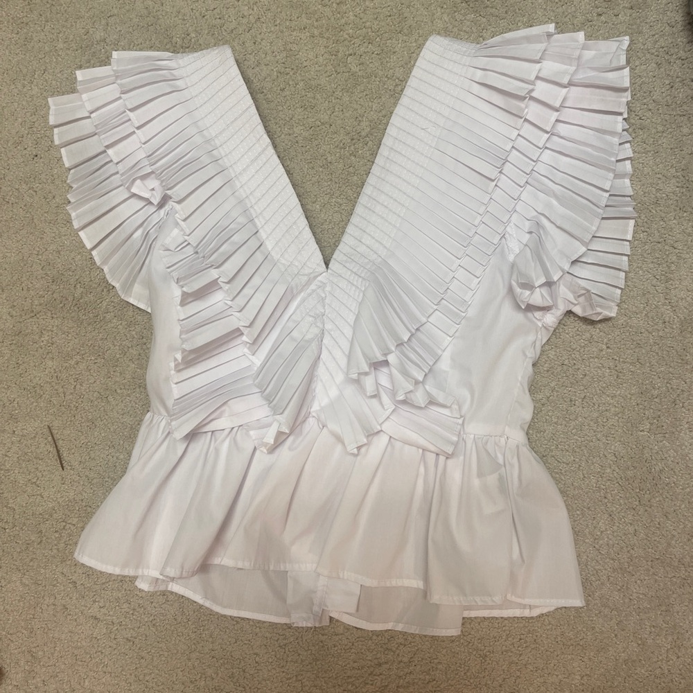 ChicWish White ruffle top XS/S